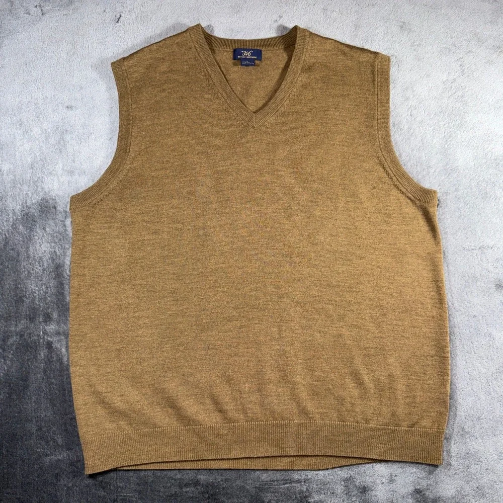 Brooks Brothers 346 Mens Large Brown 100% Merino Wool V-Neck Sweater Vest